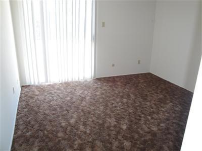 921 Lawson Road Bakersfield, CA 93307 - Photo 5 of 8 Gallery Image 5