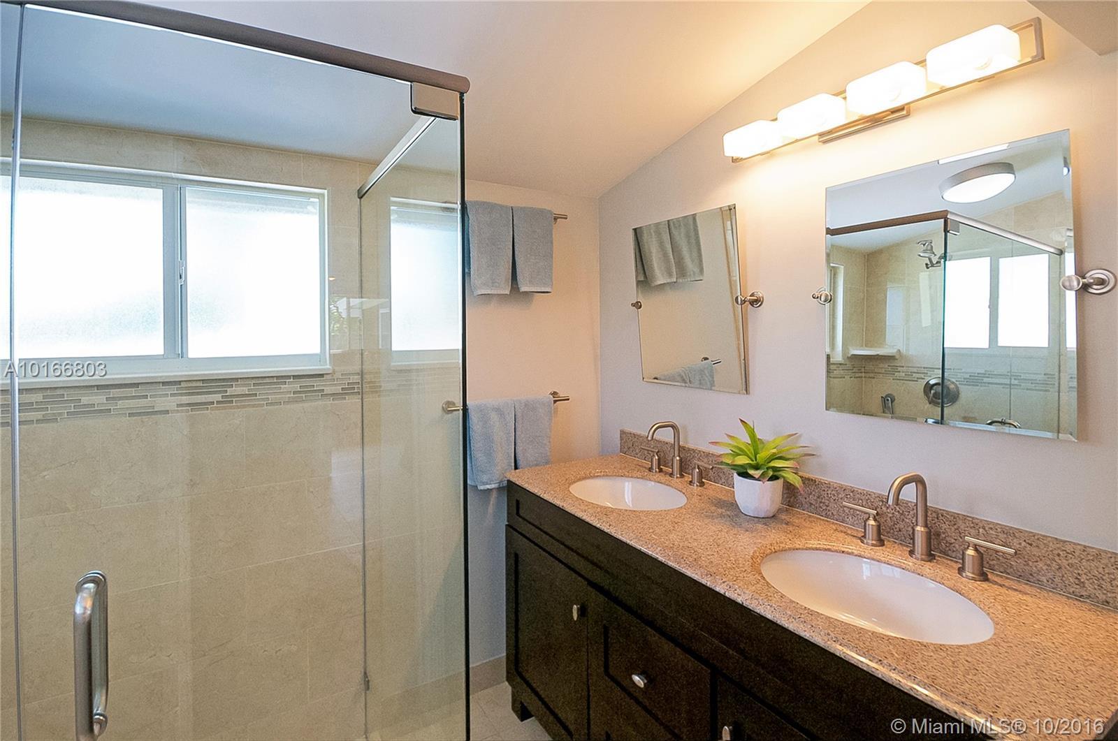 116 Northwest 8th Street Boca Raton, FL 33432 - Photo 13 of 29