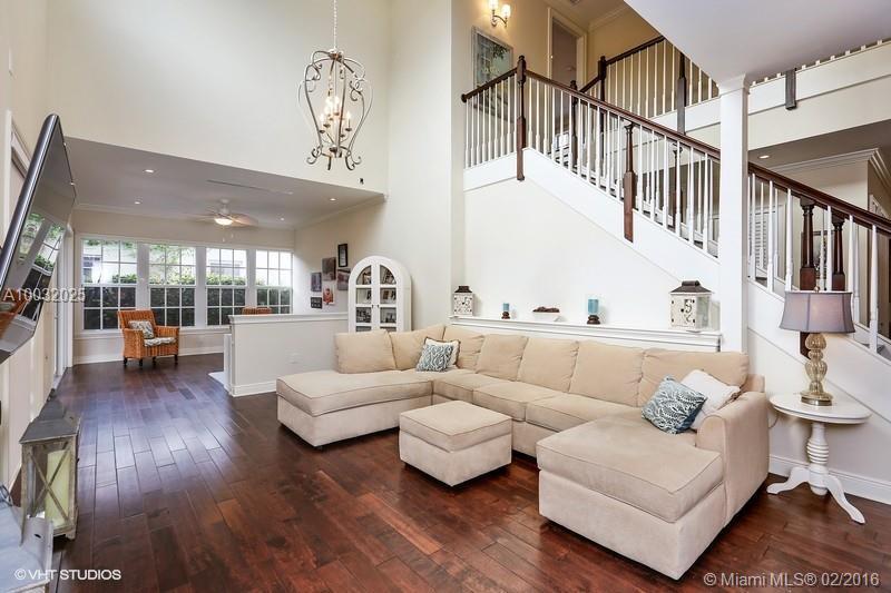 498 Southwest 29th Road Miami, FL 33129 - Photo 8 of 14
