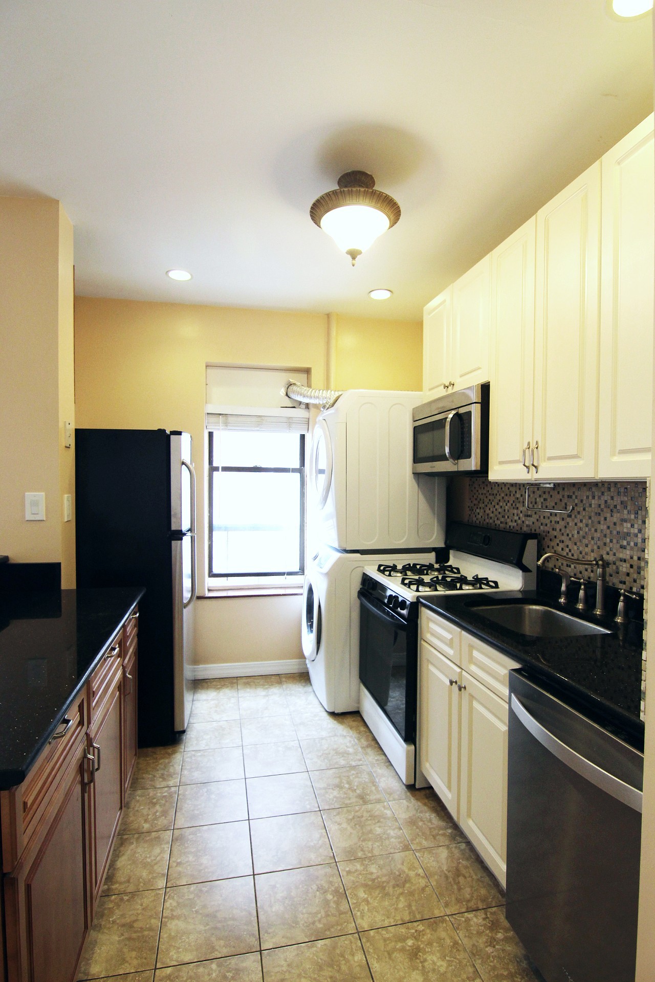 320 West 111th Street, Unit 19 Manhattan, NY 10026 - Photo 2 of 8