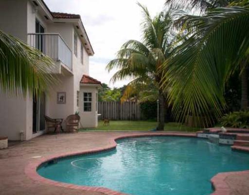 16672 Southwest 92nd Street Miami, FL 33196 - Photo 15 of 16