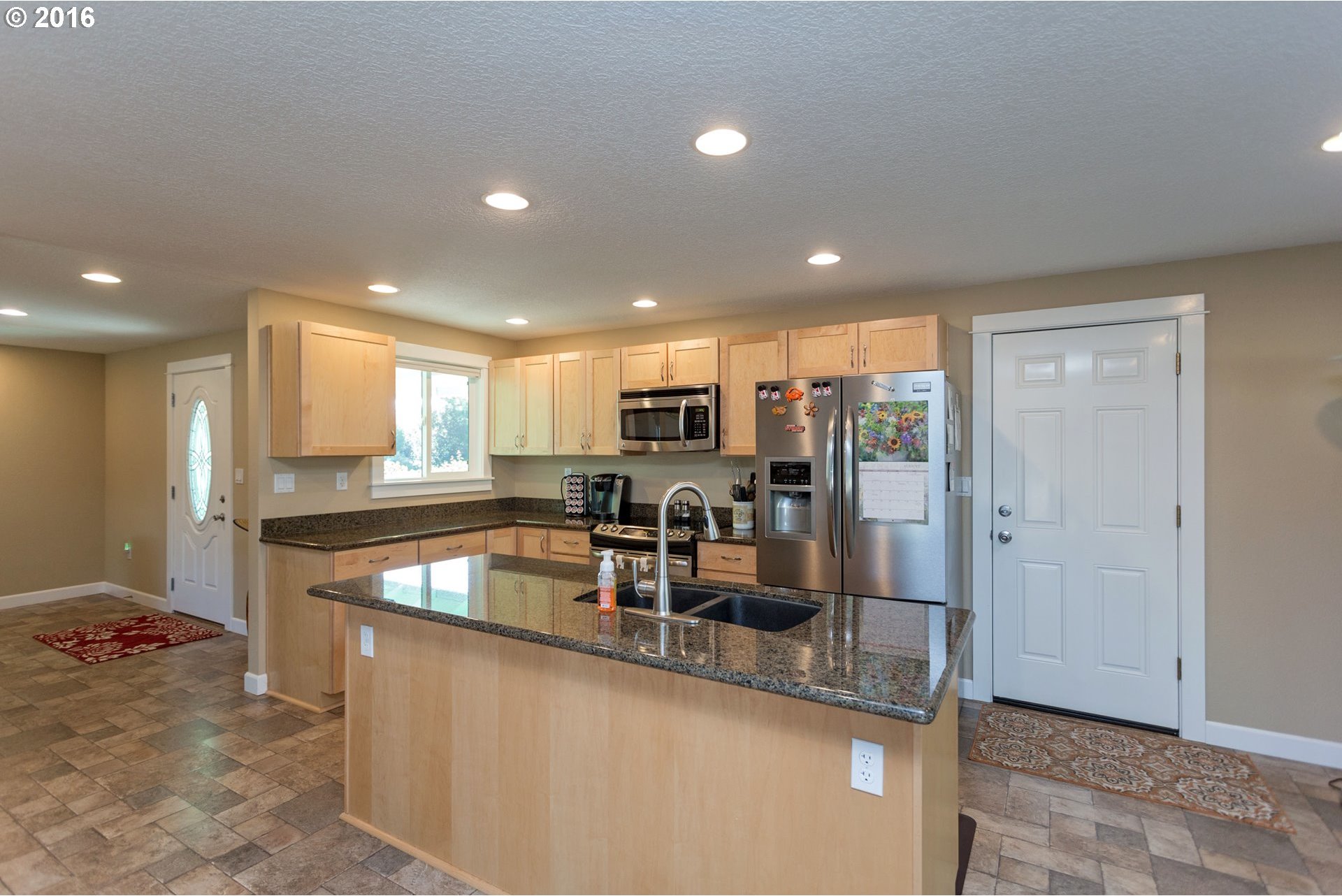 17255 Southwest Division Street Beaverton, OR 97007 - Photo 17 of 23 Gallery Image 17