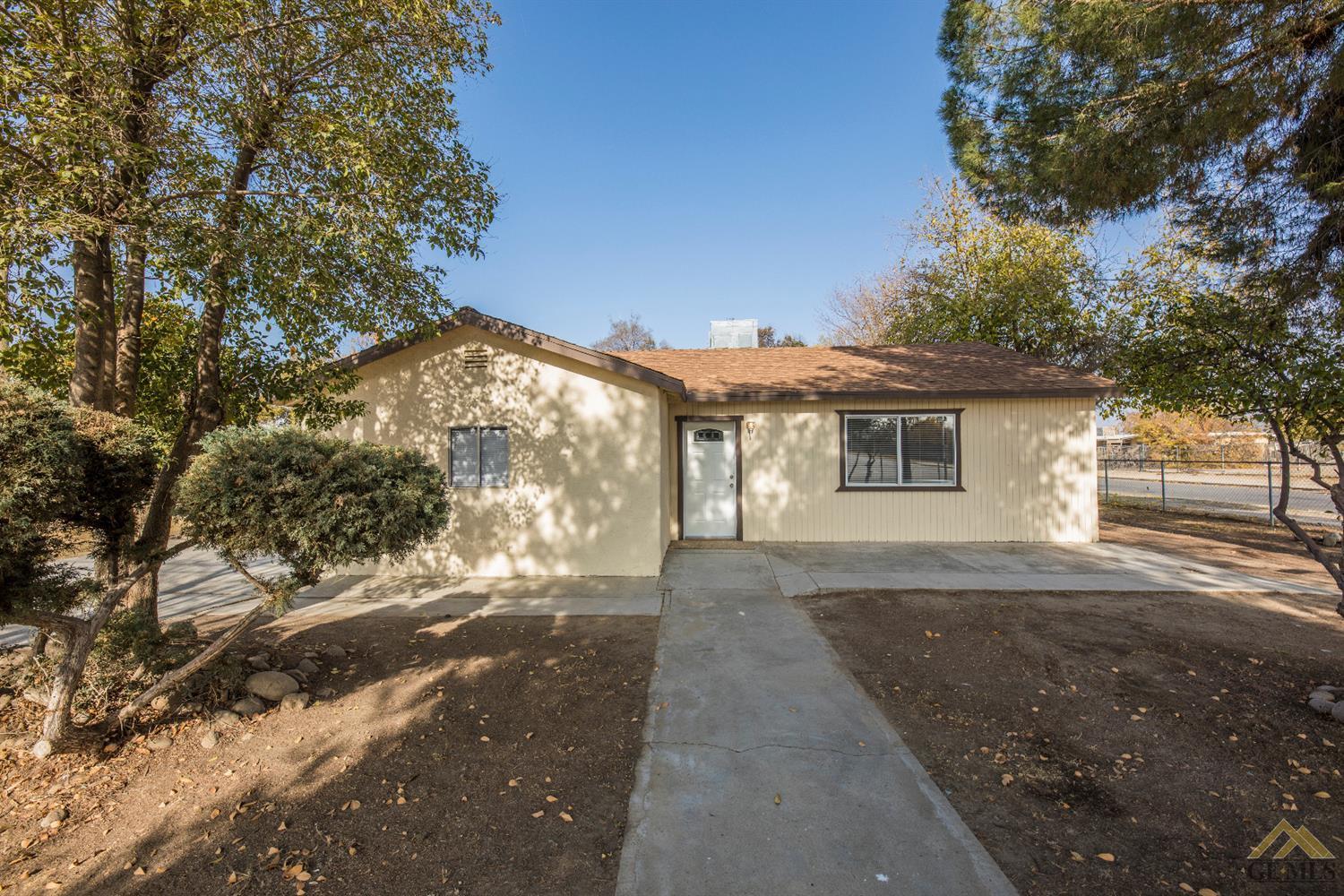 710 McKee Road Bakersfield, CA 93307 - Photo 1 of 40 Gallery Image 1