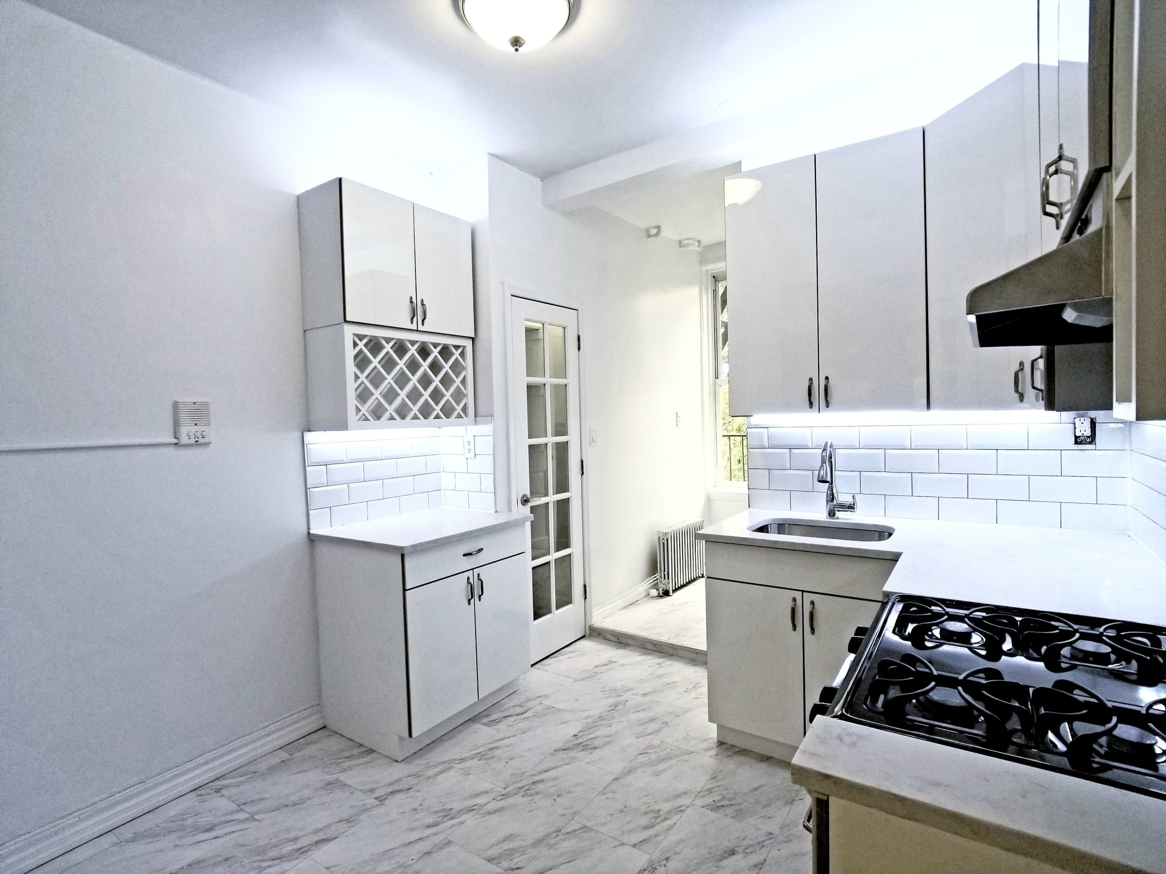 1053 Manhattan Avenue, Unit 3R Brooklyn, NY 11222 - Photo 3 of 7