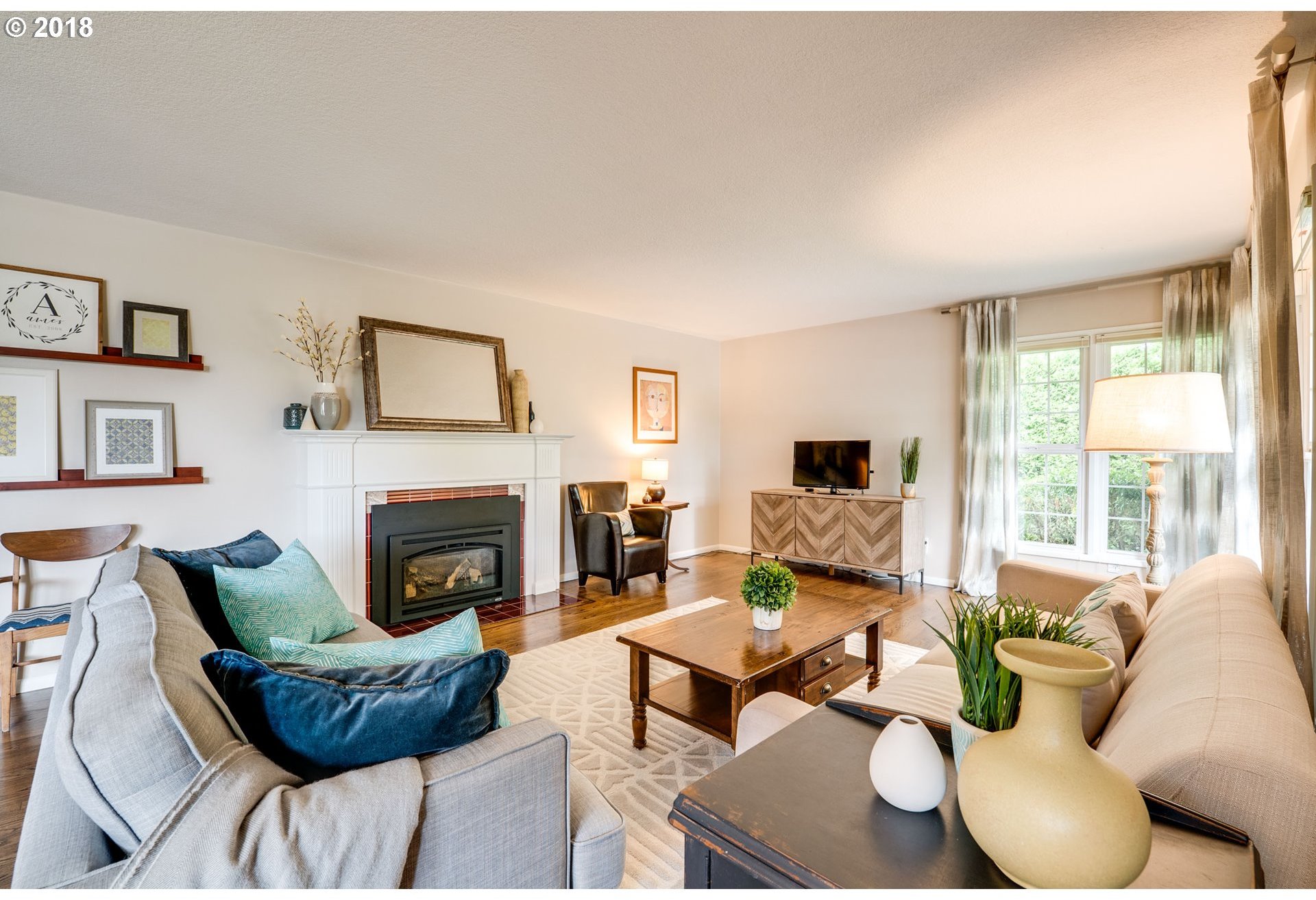 8125 Southwest Valley View Drive Portland, OR 97225 - Photo 3 of 32 Gallery Image 3
