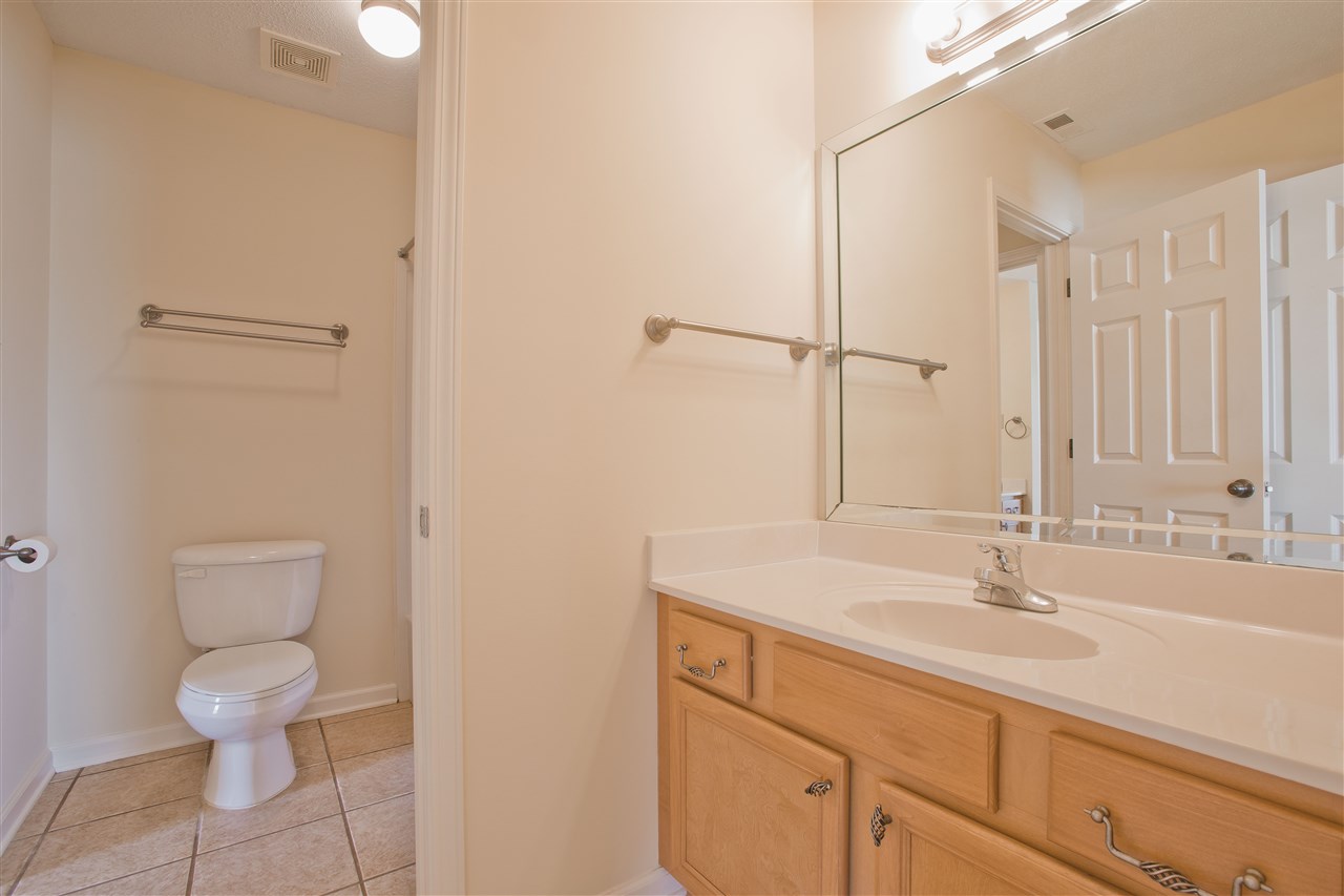 5075 Guffin Road Bartlett, TN 38135 - Photo 21 of 25 second vanity in jack & jill bath