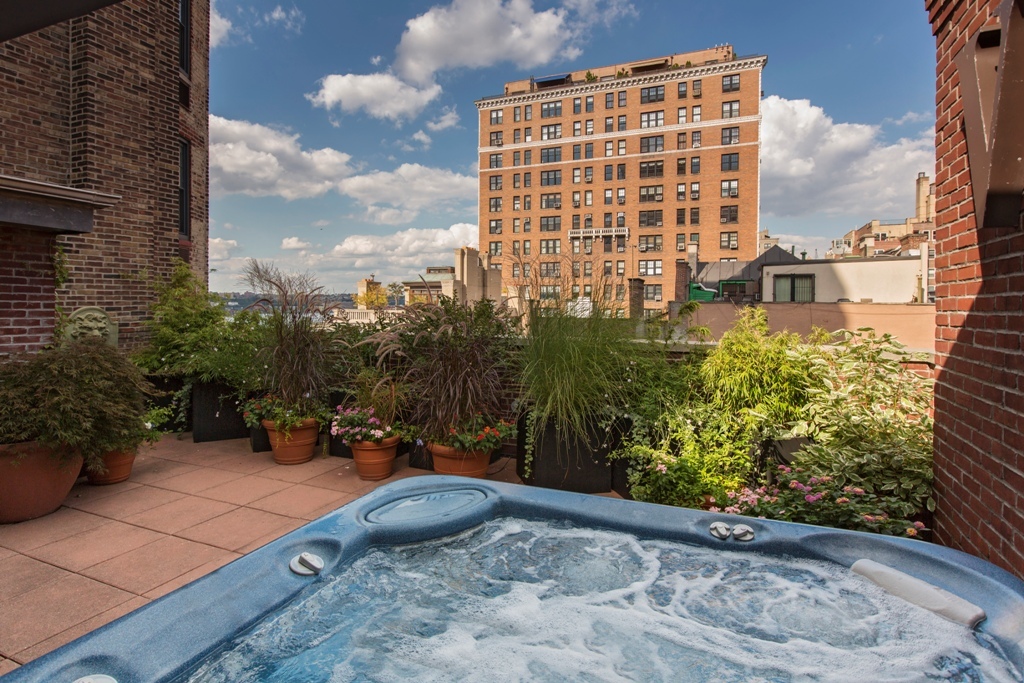 323 West 74th Street, Unit PH Manhattan, NY 10023 - Photo 6 of 20
