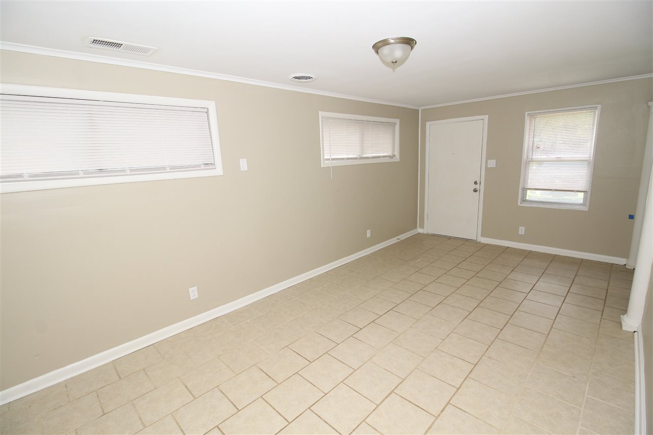 4948 Quince Road Memphis, TN 38117 - Photo 10 of 11