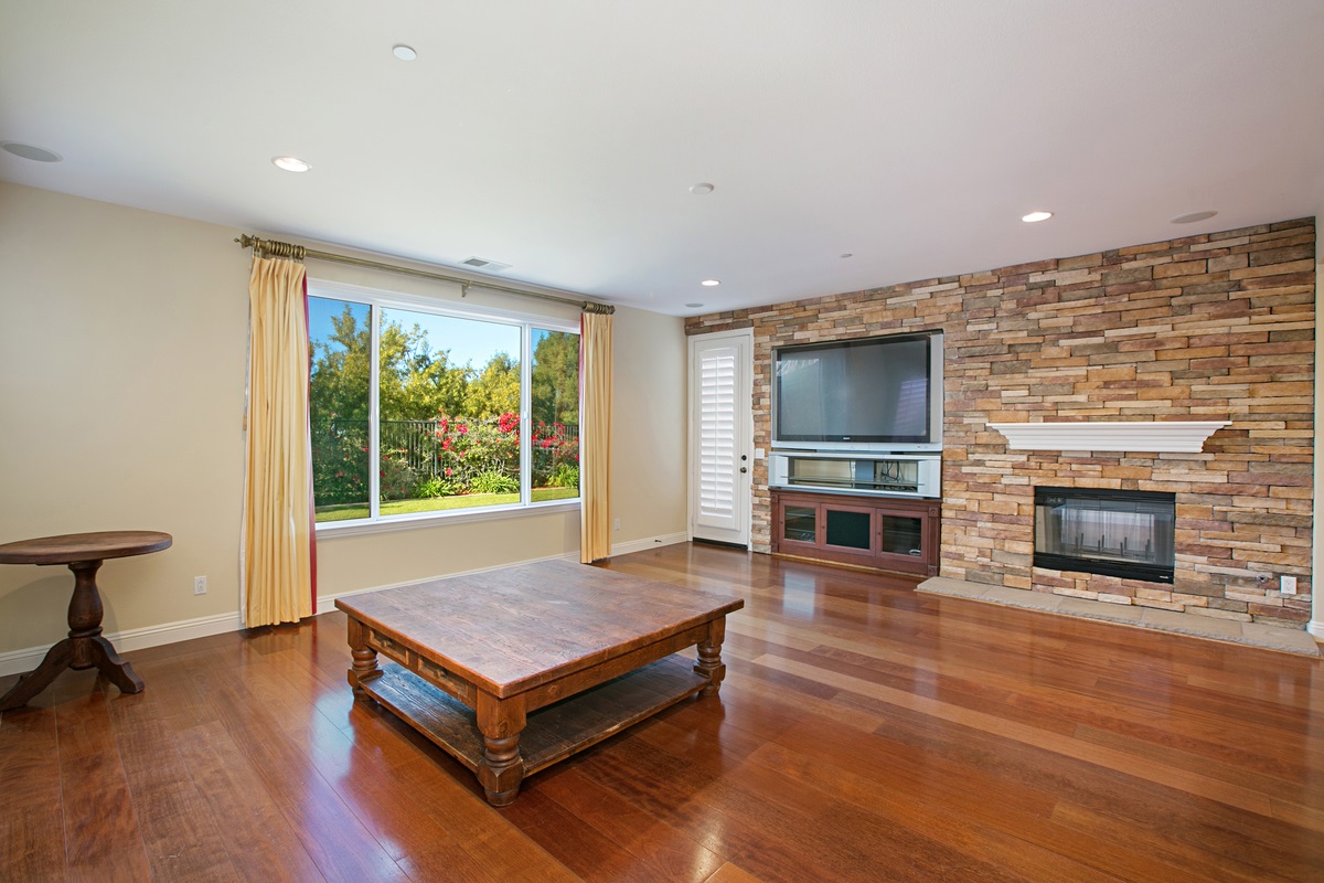 16182 Cayenne Ridge Road San Diego, CA 92127 - Photo 15 of 25