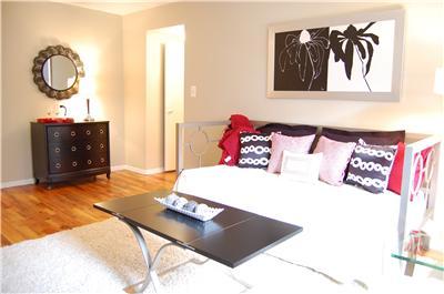 165 Christopher Street, Unit 2O Manhattan, NY 10014 - Photo 3 of 4