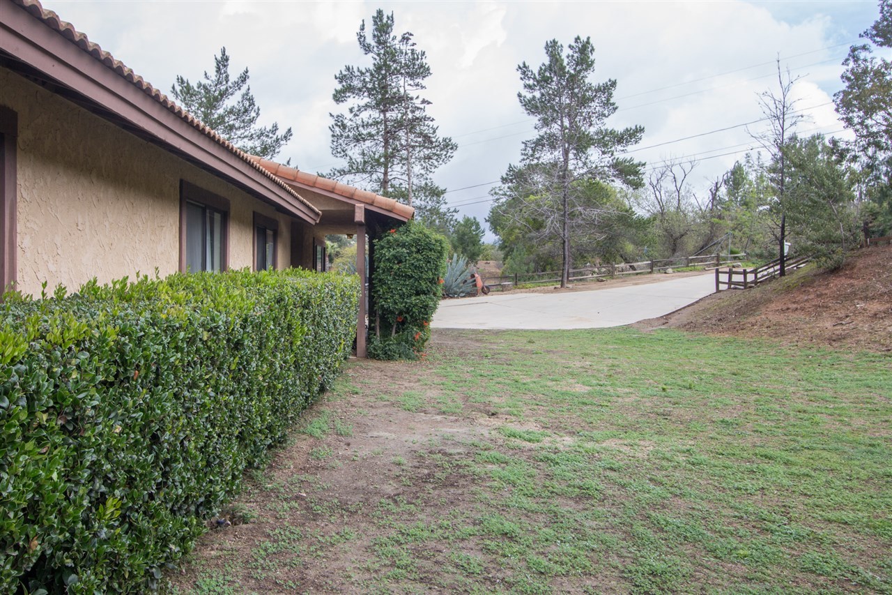 30346 The Yellow Brick Road Valley Center, CA 92082 - Photo 21 of 25