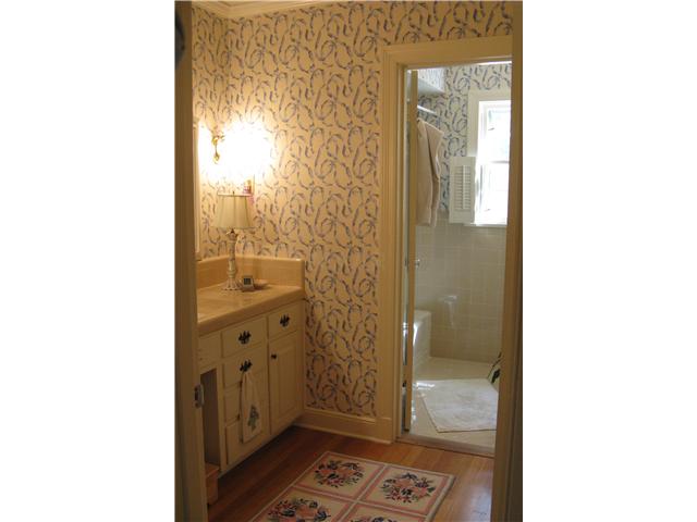 4519 Tuckahoe Road Memphis, TN 38117 - Photo 17 of 21