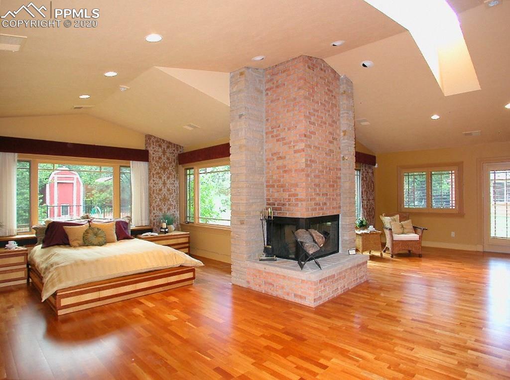 18 2nd Street Colorado Springs, CO 80906 - Photo 12 of 25