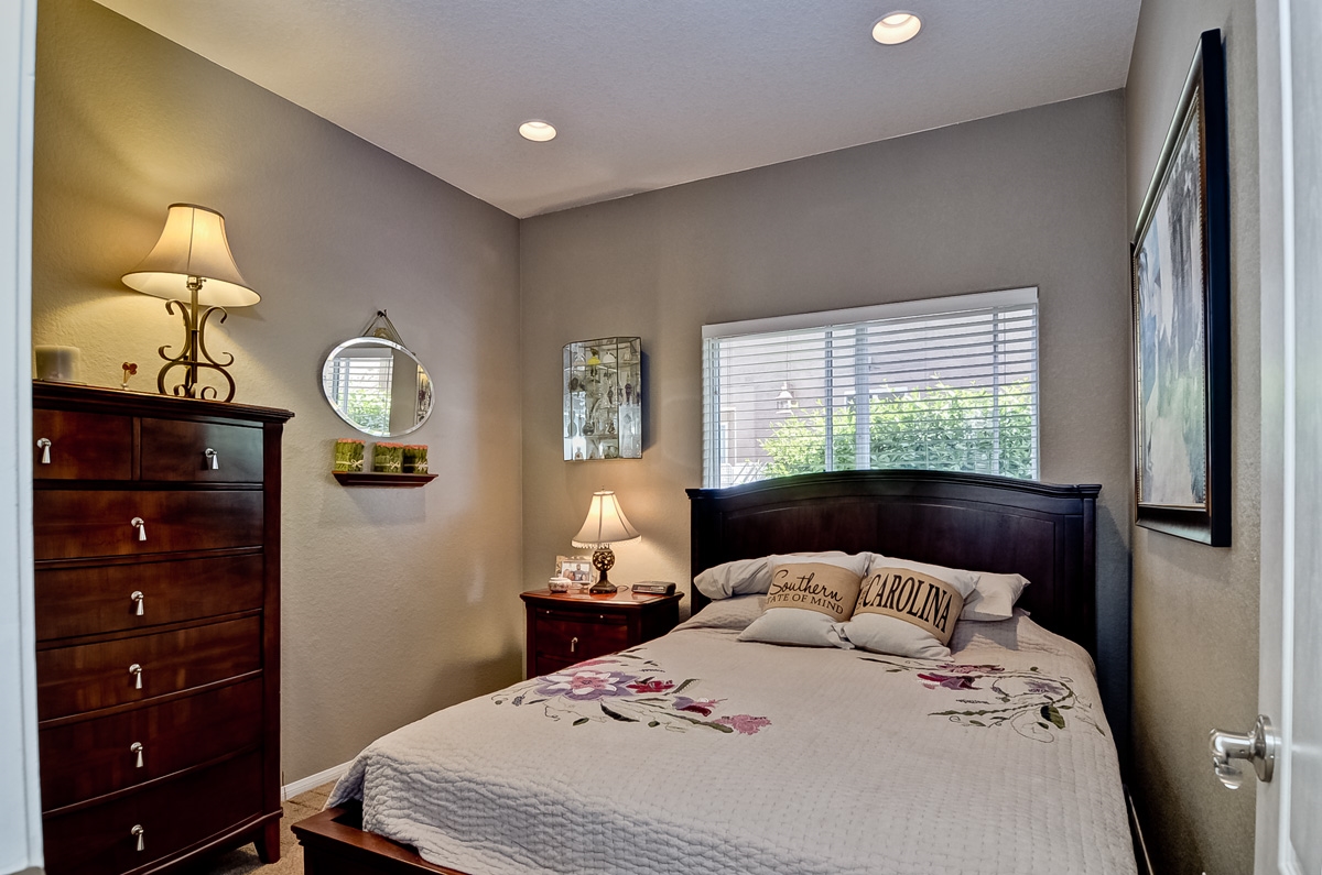 2315 Terraza Ribera Carlsbad, CA 92009 - Photo 15 of 25 DOWNSTAIRS BEDROOM WITH FULL UPDATED BATH ADJACENT