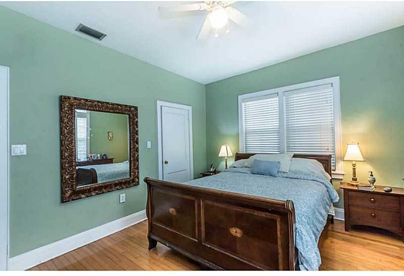 407 Southwest 22nd Road Miami, FL 33129 - Photo 18 of 26