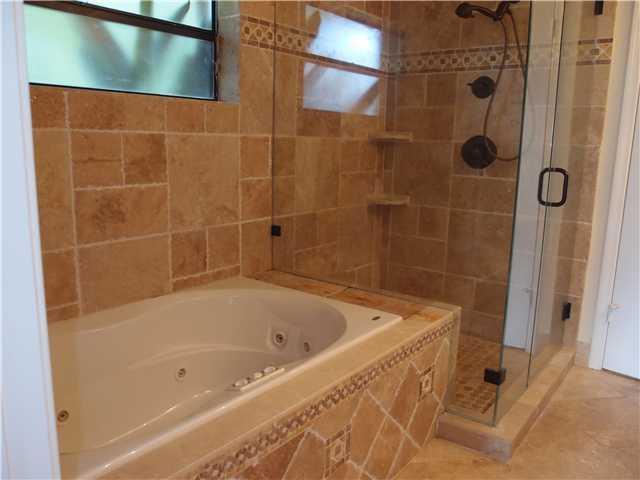 20000 Back 9 Drive Boca Raton, FL 33498 - Photo 20 of 25 Gallery Image 20