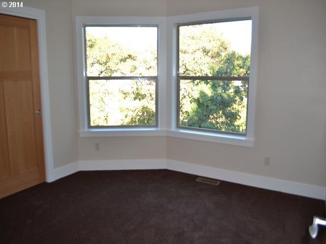 418 Bluff Road Hood River, OR 97031 - Photo 13 of 16 Gallery Image 13