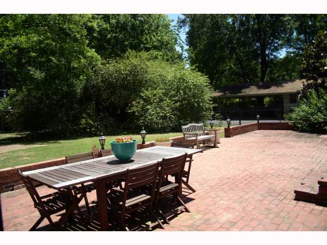 1238 Brookfield Road Memphis, TN 38119 - Photo 10 of 12 Gallery Image 10