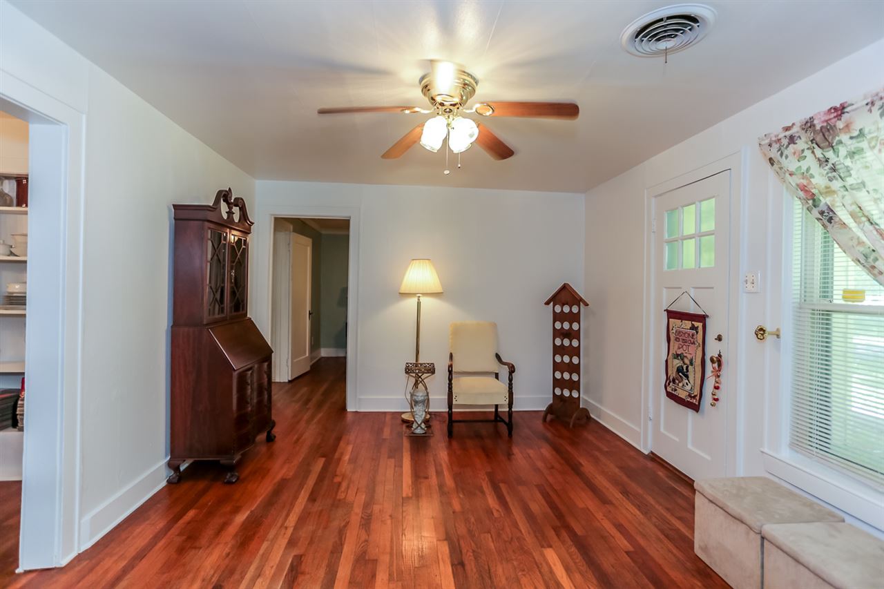 3337 James Road Memphis, TN 38128 - Photo 3 of 25