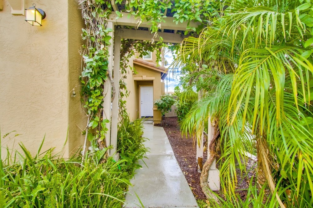 532 Dakota Way Oceanside, CA 92056 - Photo 4 of 25