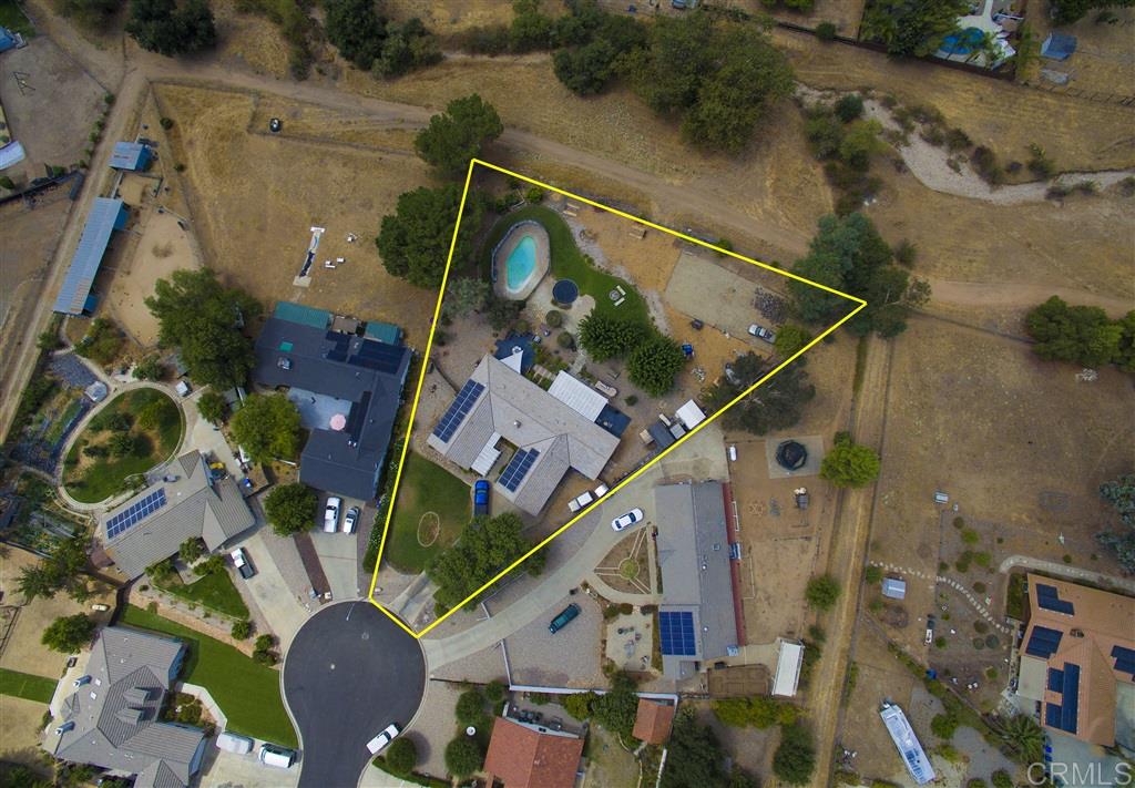 23512 Carmena Road Ramona, CA 92065 - Photo 5 of 25