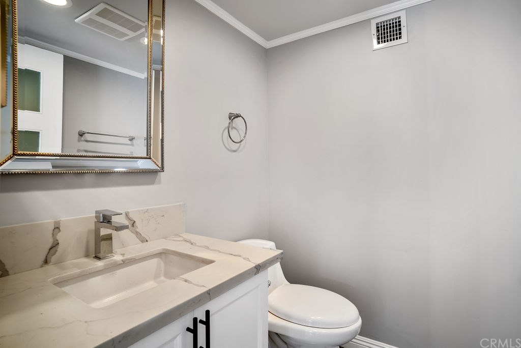 13516 Darvalle Street Cerritos, CA 90703 - Photo 27 of 75