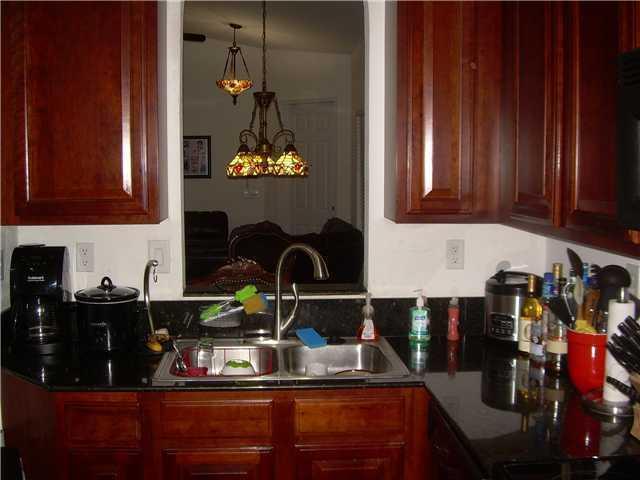 1041 Northeast 40th Road Homestead, FL 33033 - Photo 2 of 14 Gallery Image 2