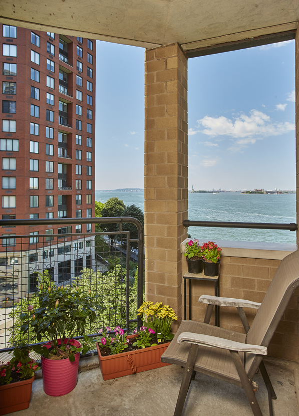 377 Rector Pl, Unit 6KL Manhattan, NY 10280 - Photo 3 of 9