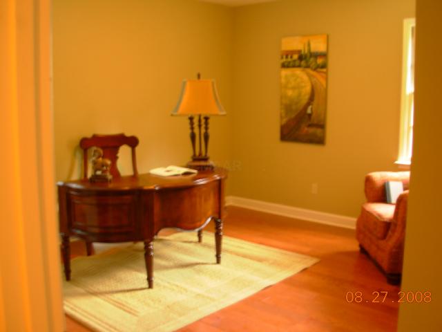 4485 Sequoia Road Memphis, TN 38117 - Photo 7 of 10