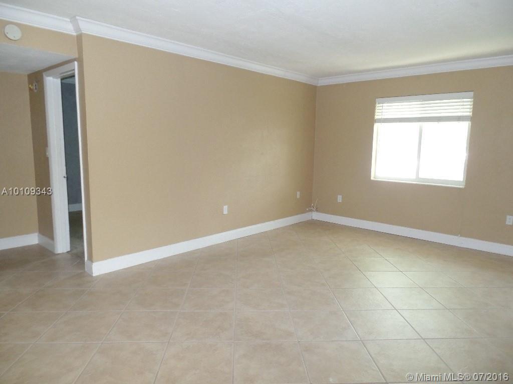8609 Southwest 68th Court, Unit 26 Miami, FL 33156 - Photo 7 of 11