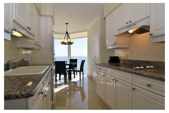 4775 Collins Avenue, Unit 3003 Miami Beach, FL 33140 - Photo 6 of 13