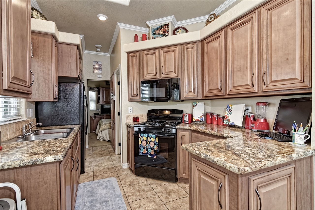 1237 Destree Road, Unit T Escondido, CA 92027 - Photo 21 of 25 Gallery Image 21