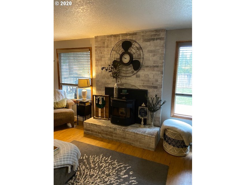 39295 Dubarko Road Sandy, OR 97055 - Photo 4 of 22