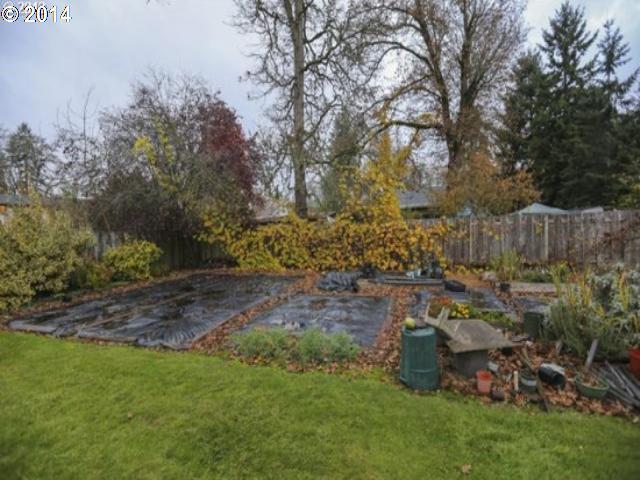 2805 Southwest 178th Avenue Aloha, OR 97003 - Photo 2 of 14