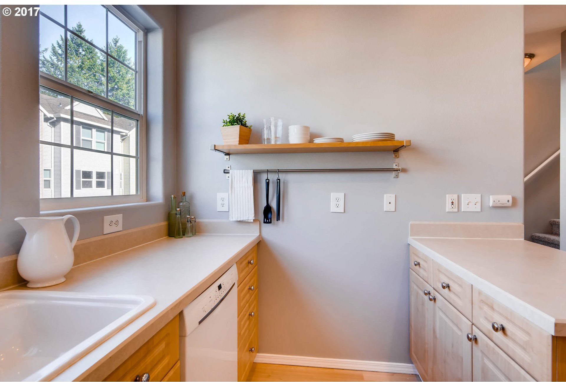 14280 Southwest Cougar Ridge Drive Beaverton, OR 97008 - Photo 10 of 24