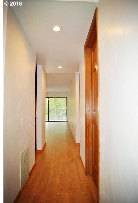5123 Southwest Oleson Road Portland, OR 97225 - Photo 3 of 28 Gallery Image 3