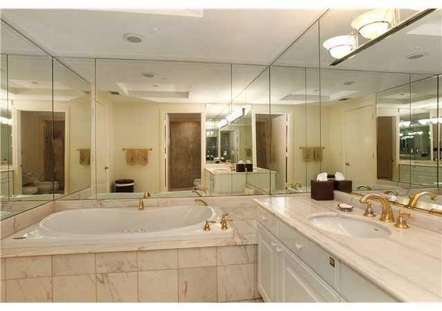 445 Grand Bay Drive, Unit 415 Key Biscayne, FL 33149 - Photo 10 of 13