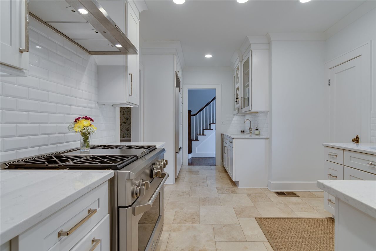 61 Cherokee Drive Memphis, TN 38111 - Photo 13 of 25