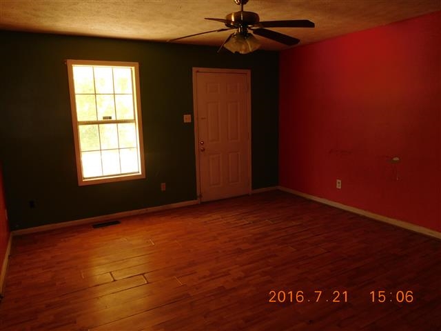 1595 Rich Road Savannah, TN 38372 - Photo 7 of 15