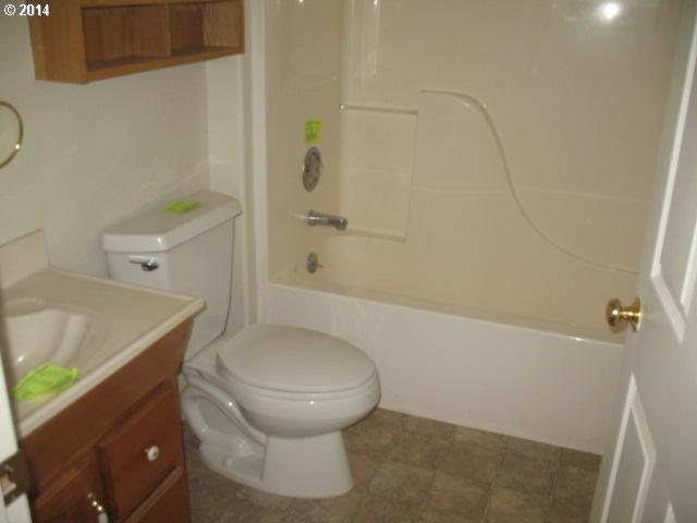 1059 Ranch Road Reedsport, OR 97467 - Photo 5 of 14 Gallery Image 5