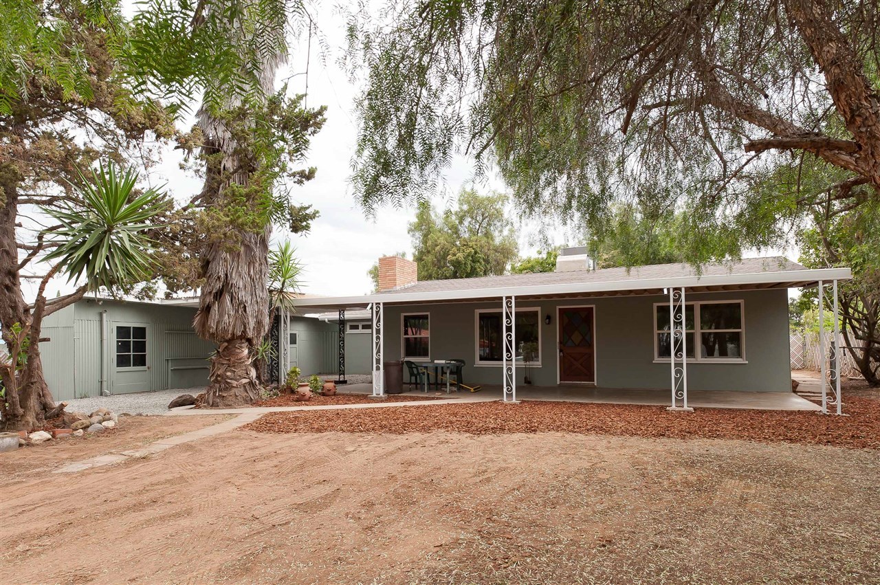 222 East View Street Fallbrook, CA 92028 - Photo 2 of 25
