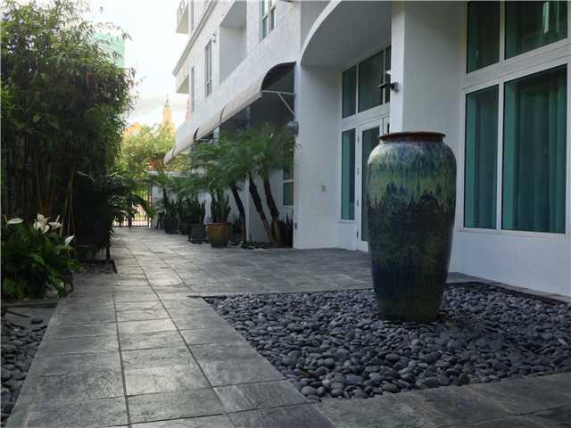 234 Northeast 3rd Street, Unit 1803 Miami, FL 33132 - Photo 3 of 23