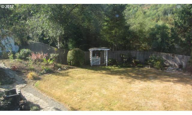 765 Hazel Dell Road Castle Rock, WA 98611 - Photo 7 of 11 Gallery Image 7