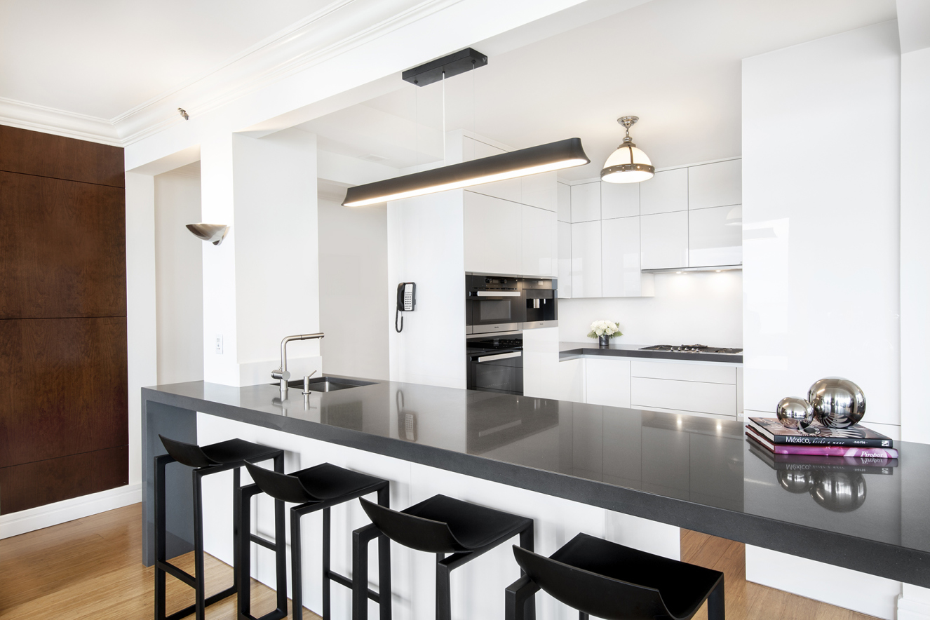 10 West Street, Unit 34E Manhattan, NY 10004 - Photo 2 of 12