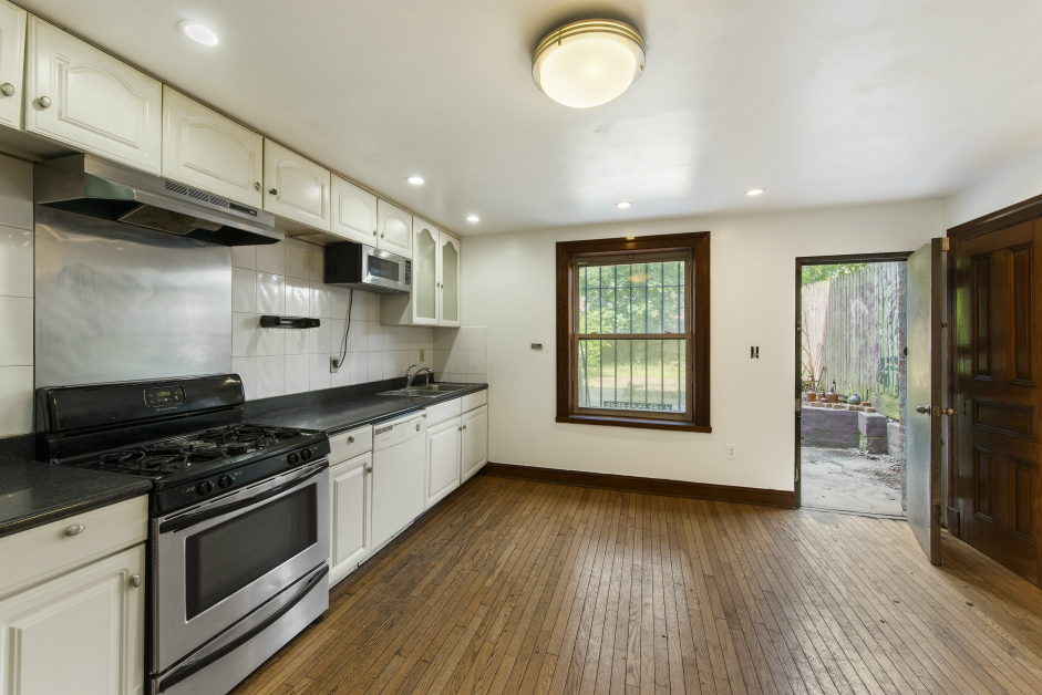 387 Hancock Street Brooklyn, NY 11216 - Photo 11 of 12