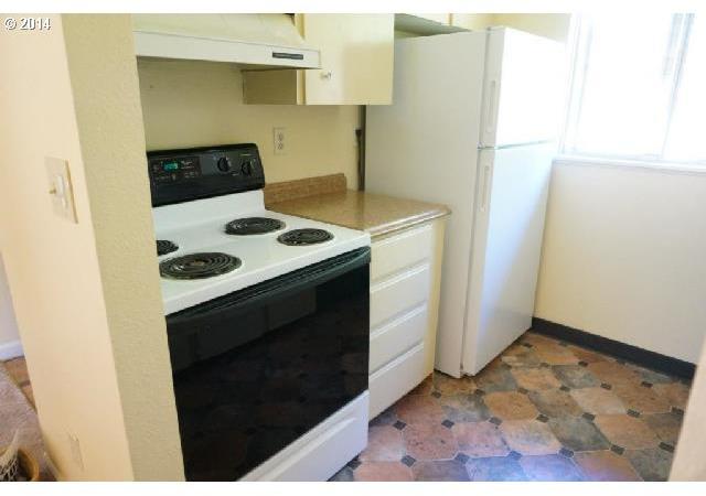 12604 Northwest Barnes Road, Unit 5 Portland, OR 97229 - Photo 8 of 16 Gallery Image 8
