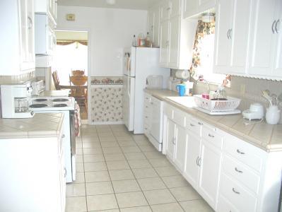 3312 La Cresta Drive Bakersfield, CA 93305 - Photo 2 of 4