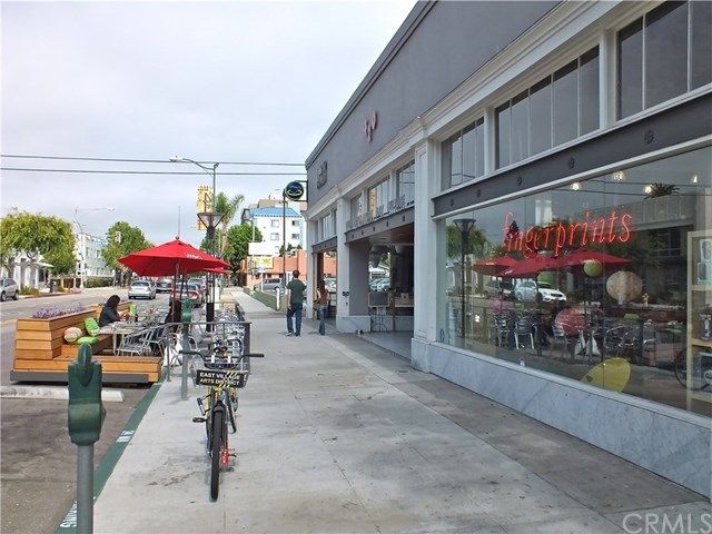 $390,000 | 1449 East 3rd Street, Unit 201, Long Beach, CA 90802