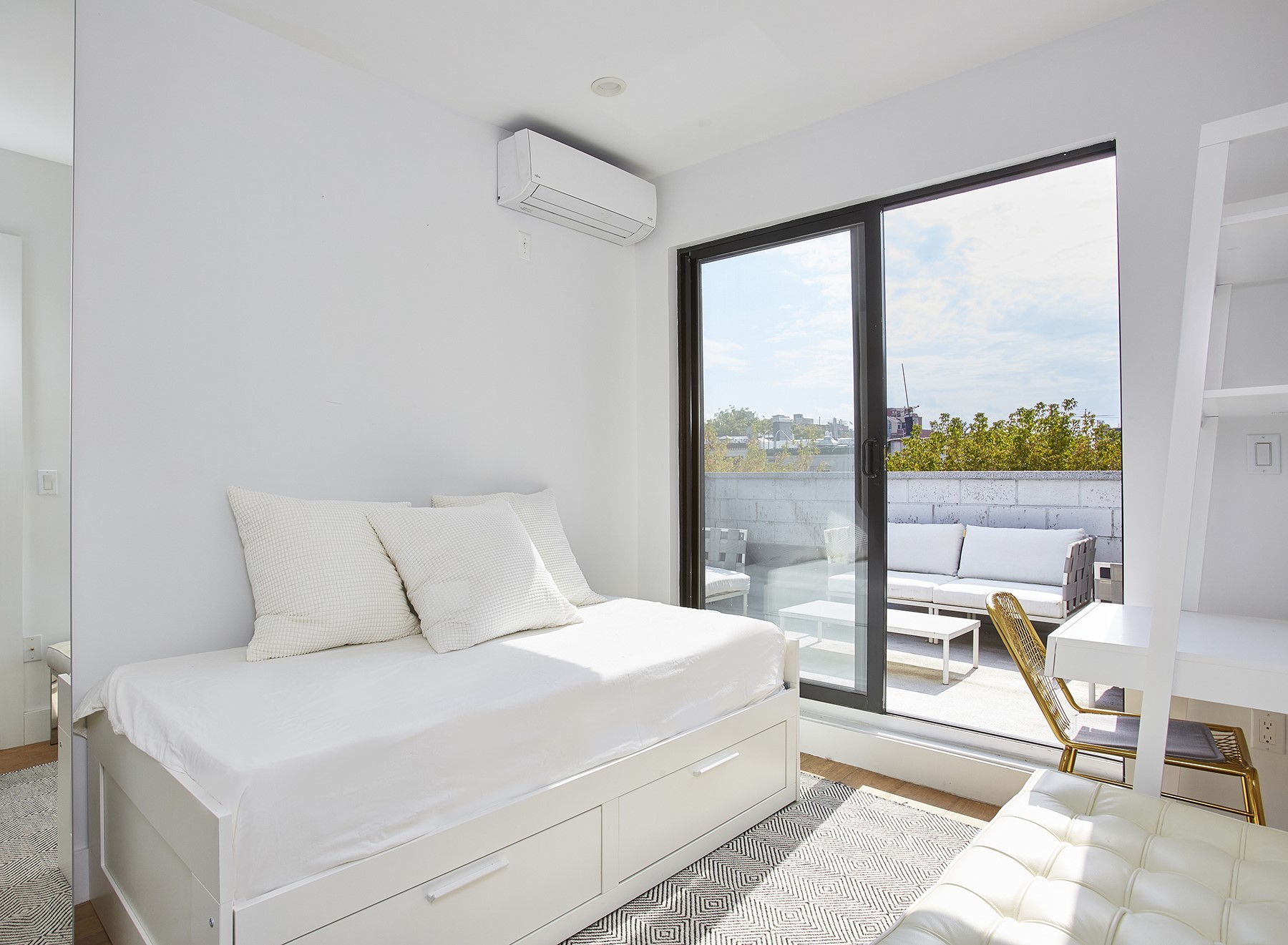 158 15th Street, Unit 3B Brooklyn, NY 11215 - Photo 1 of 6