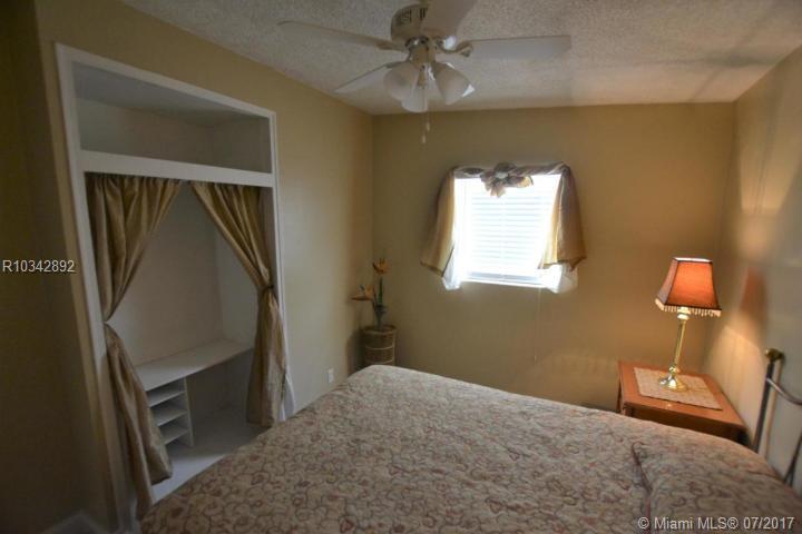 2428 Rue Road West Palm Beach, FL 33415 - Photo 41 of 68